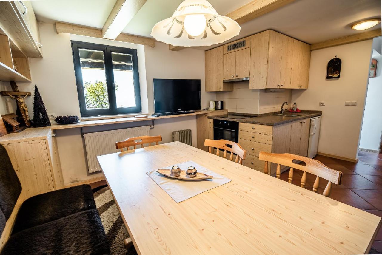Apartments Zvoh, Krvavec, Ski-In, Ski-Out Cerklje na Gorenjskem Ngoại thất bức ảnh