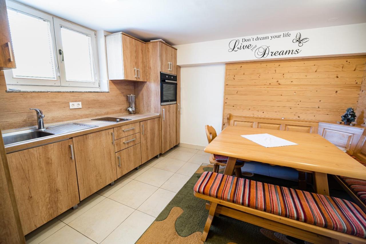Apartments Zvoh, Krvavec, Ski-In, Ski-Out Cerklje na Gorenjskem Ngoại thất bức ảnh