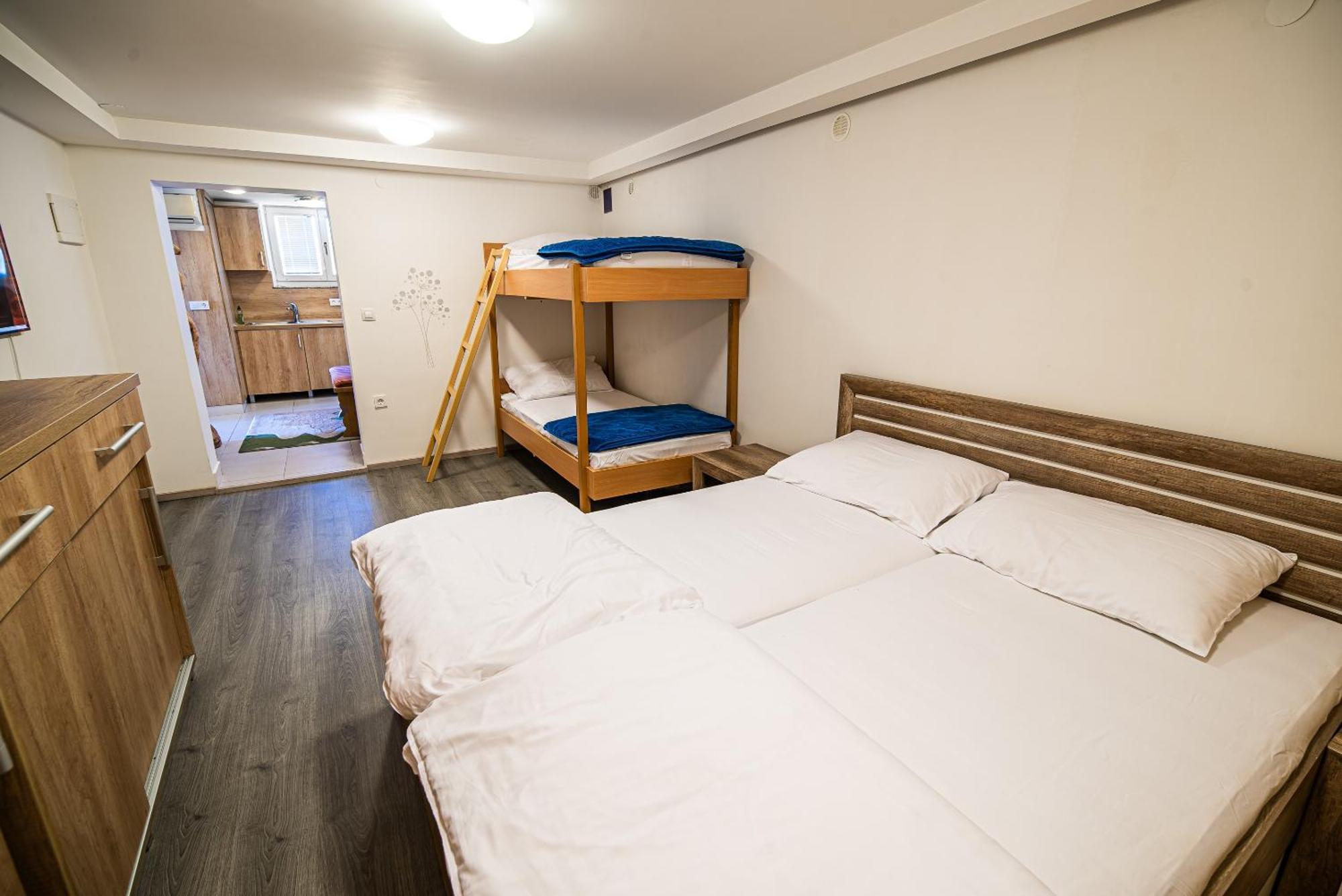 Apartments Zvoh, Krvavec, Ski-In, Ski-Out Cerklje na Gorenjskem Phòng bức ảnh