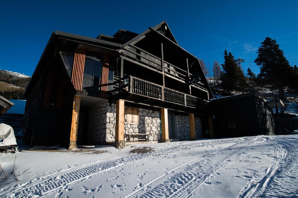 Apartments Zvoh, Krvavec, Ski-In, Ski-Out Cerklje na Gorenjskem Ngoại thất bức ảnh